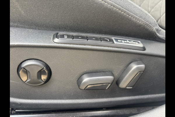 Volkswagen Golf 1.0 TSI Life Business MEMORY |VIRTUAL | ACC