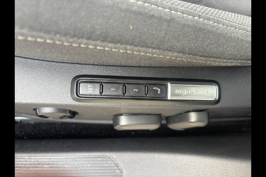 Volkswagen Golf 1.0 TSI Life Business MEMORY |VIRTUAL | ACC