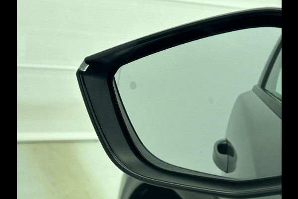 Peugeot 408 1.2 PureTech Allure 130 Automaat Navigatie | Carplay/Android Auto | Climate Control | Adaptive Cruise Control | Virtual cockpit | PDC VA + 360 Camera | Full LED  | LM Velgen