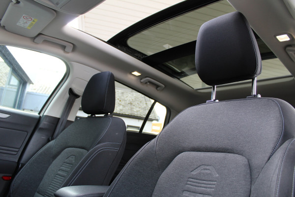 Ford FOCUS Wagon 1.0 EcoBoost Active Business | 1e Eig. | Dealer onderhouden | Panoramadak | B&O | Keyless