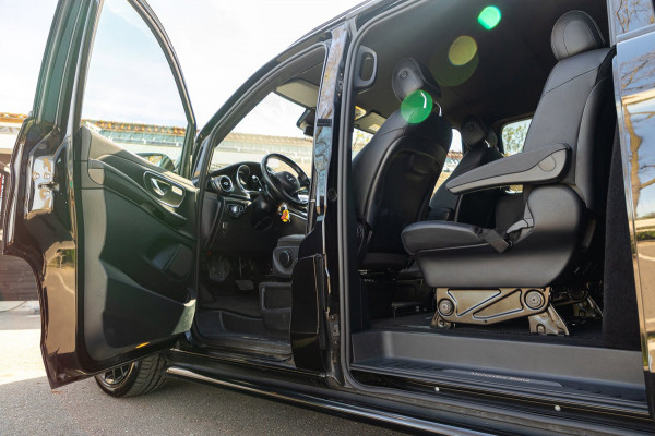 Mercedes-Benz V-Klasse 300d Lang DC Edition I Marcopolo I Schuifdeur Links leder I apple carplay I nieuwstaat I