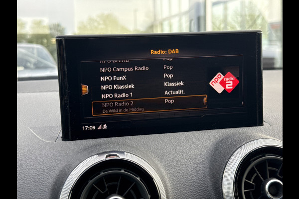 Audi Q2 35 TFSI S Edition | NL-auto | 1e Eig | Camera | Adapt. Cruisec. | Keyless