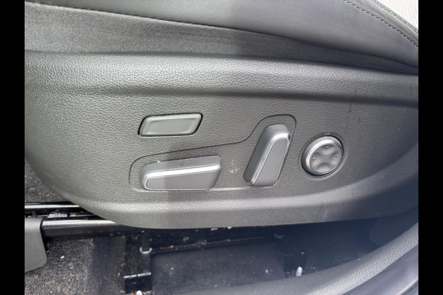 Hyundai Santa Fe 1.6 T-GDI PHEV Premium Plus Sky 265pk | Trekhaak | Schuif-Kantel dak | Krell Audio | 360°C Camera