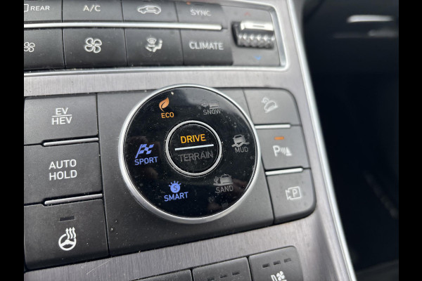 Hyundai Santa Fe 1.6 T-GDI PHEV Premium Plus Sky 265pk | Trekhaak | Schuif-Kantel dak | Krell Audio | 360°C Camera