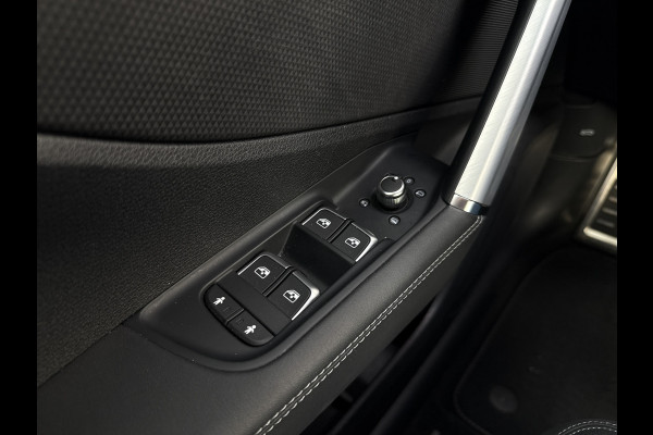 Audi Q2 35 TFSI S Edition | NL-auto | 1e Eig | Camera | Adapt. Cruisec. | Keyless