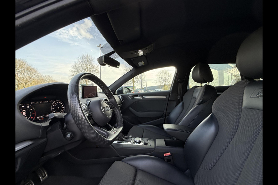 Audi A3 Sportback Aut. 35 TFSI S-Line | Virtual | Stoel Verwarming | Navi |