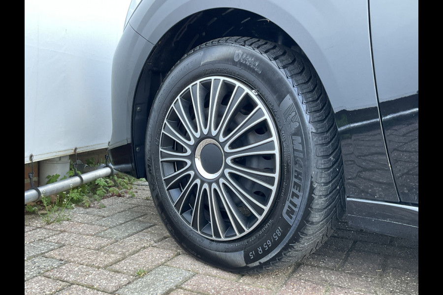 Peugeot 208 1.2 PureTech Active Carplay Cruise Clima DAB NL-Auto!