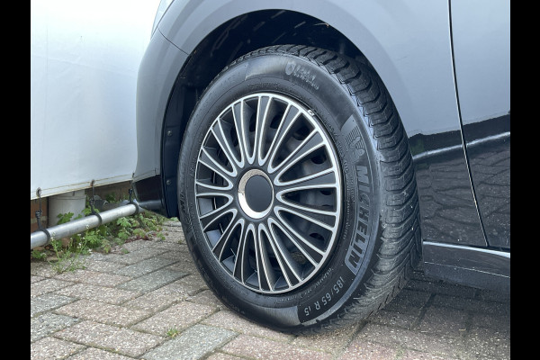 Peugeot 208 1.2 PureTech Active Carplay Cruise Clima DAB NL-Auto!