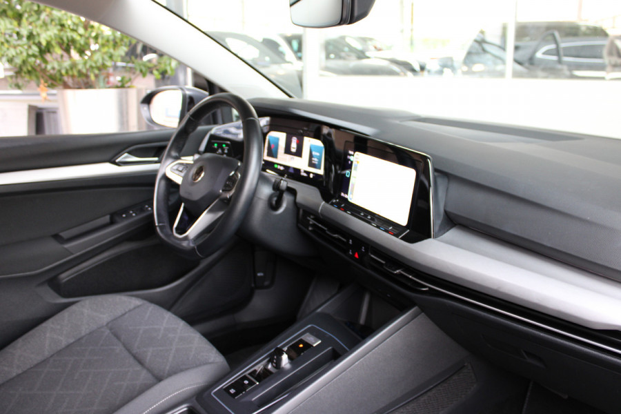 Volkswagen Golf Variant eTSI 110PK DSG LIFE NAVI/PDC/CARPLAY