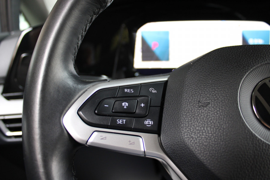 Volkswagen Golf Variant eTSI 110PK DSG LIFE NAVI/PDC/CARPLAY