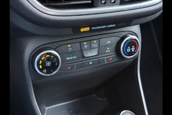 Ford Fiesta 1.0T 126PK Titanium Apple Carplay Android Navi LM Airco Cruise Control Stoelverwarming Apps Voorruitverwarming Wifi Mistlampen Chroompack TCS Led Lmv Lane Assist Isofix TCS EAB Hill-Start-Assist Ford-Pass-Connect LED
