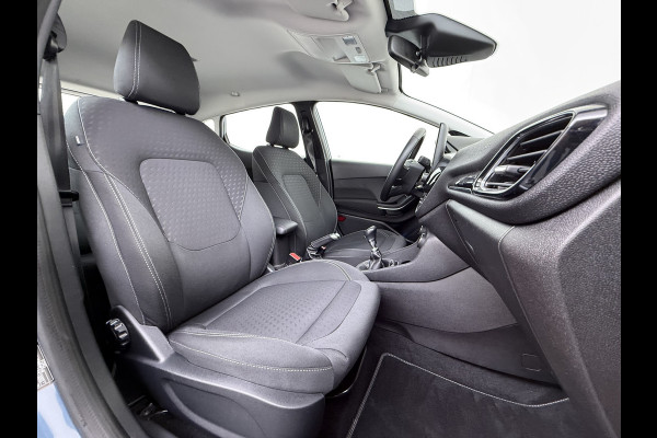 Ford Fiesta 1.0T 126PK Titanium Apple Carplay Android Navi LM Airco Cruise Control Stoelverwarming Apps Voorruitverwarming Wifi Mistlampen Chroompack TCS Led Lmv Lane Assist Isofix TCS EAB Hill-Start-Assist Ford-Pass-Connect LED