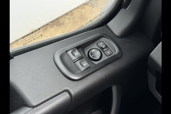 Renault Master 2.3 DCI 145PK Laadklep LED Airco Cruise Control Meubelbak Koffer Bakwagen