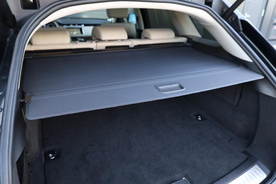 Land Rover Range Rover Velar 2.0 P400e | PANO | MEMORY | MERIDIAN | HUD | DODE HOEK | CARPLAY | CAMERA |