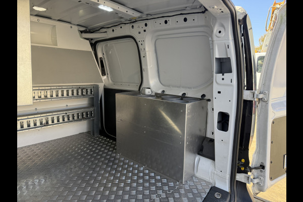 Volkswagen Caddy Cargo 2.0 TDI 122PK Automaat L1 Cruise Control Climate Control Carplay Parkeersensoren