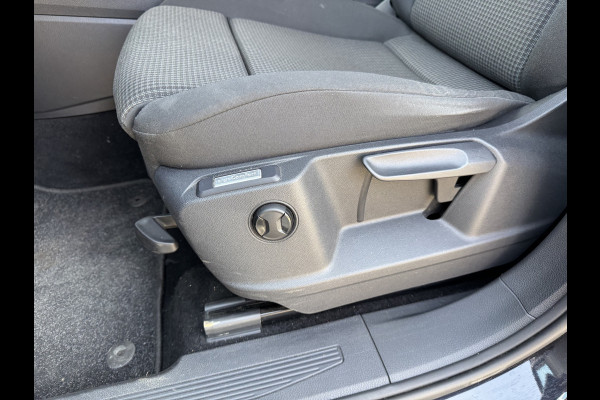 Volkswagen Caddy 2.0 TDI 75PK L1 First Edition Virtual Cockpit Cruise Control Climate Control Carplay Parkeersensoren Achter