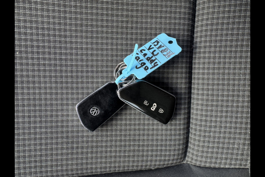 Volkswagen Caddy 2.0 TDI 75PK L1 First Edition Virtual Cockpit Cruise Control Climate Control Carplay Parkeersensoren Achter