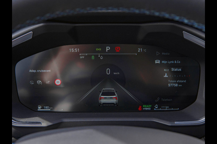 Lynk & Co 01 1.5 Black Edition Zwarte dakhemel|Panoramadak|360° Camera|ACC|Stoelverwarming|Navi|Carplay