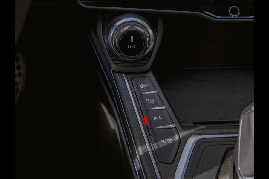 Lynk & Co 01 1.5 Black Edition Zwarte dakhemel|Panoramadak|360° Camera|ACC|Stoelverwarming|Navi|Carplay