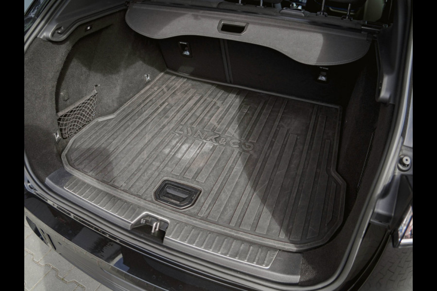 Lynk & Co 01 1.5 Black Edition Zwarte dakhemel|Panoramadak|360° Camera|ACC|Stoelverwarming|Navi|Carplay