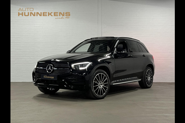 Mercedes-Benz GLC 300e 4MATIC AMG Trekhaak | Burmester | Adapt. cruise | open dak | Stoelverwarming | Achteruitrij camera | Carplay