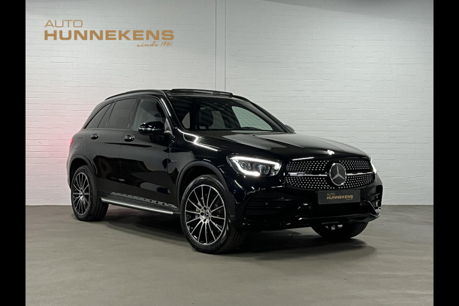 Mercedes-Benz GLC 300e 4MATIC AMG Trekhaak | Burmester | Adapt. cruise | open dak | Stoelverwarming | Achteruitrij camera | Carplay