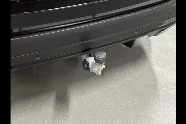 Mercedes-Benz GLC 300e 4MATIC AMG Trekhaak | Burmester | Adapt. cruise | open dak | Stoelverwarming | Achteruitrij camera | Carplay