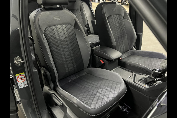 Volkswagen Tiguan 1.4 TSI eHybrid R-Line Business Trekhaak | Adapt. cruise | Opendak | Achteruitrij camera | Stuur-/stoelverwarming | Carplay