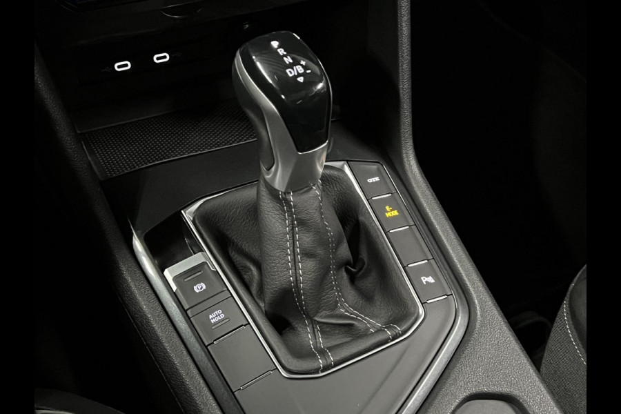 Volkswagen Tiguan 1.4 TSI eHybrid R-Line Business Trekhaak | Adapt. cruise | Opendak | Achteruitrij camera | Stuur-/stoelverwarming | Carplay