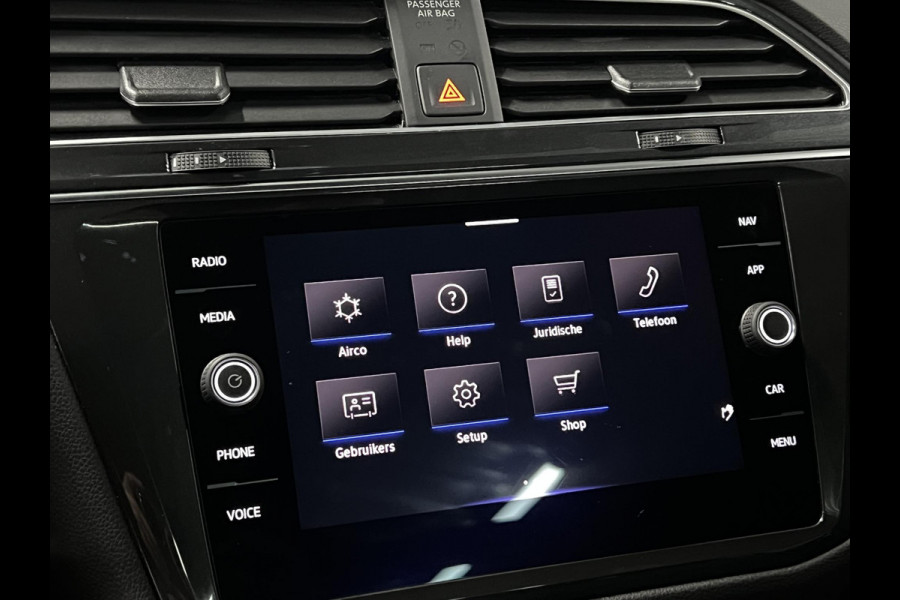 Volkswagen Tiguan 1.4 TSI eHybrid R-Line Business Trekhaak | Adapt. cruise | Opendak | Achteruitrij camera | Stuur-/stoelverwarming | Carplay