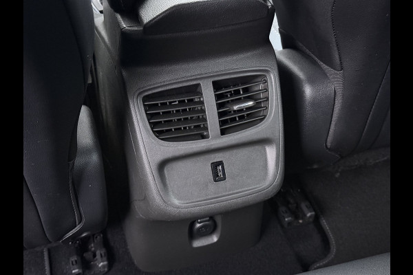 Opel Grandland X T131PK Trekhaak AGR Navi Apple Carplay Android 1/2 Leer Cruise Control Pdc ECC Ergocomfort Stoel Business Executive Lmv Privacy Glas Led DAB+ Regen-Lichtsensor Lane Assist 1.400KG Trekgewicht 1e Eigenaar Origineel Nederlandse Auto € 34.000