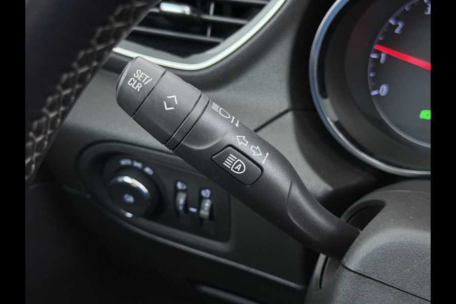 Opel Grandland X T131PK Trekhaak AGR Navi Apple Carplay Android 1/2 Leer Cruise Control Pdc ECC Ergocomfort Stoel Business Executive Lmv Privacy Glas Led DAB+ Regen-Lichtsensor Lane Assist 1.400KG Trekgewicht 1e Eigenaar Origineel Nederlandse Auto € 34.000