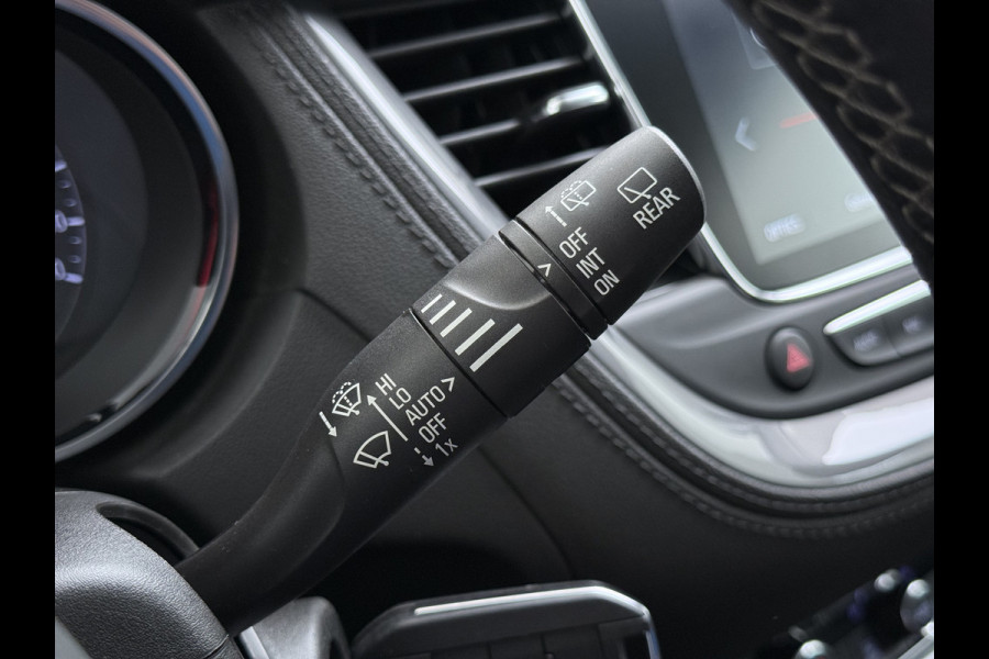 Opel Grandland X T131PK Trekhaak AGR Navi Apple Carplay Android 1/2 Leer Cruise Control Pdc ECC Ergocomfort Stoel Business Executive Lmv Privacy Glas Led DAB+ Regen-Lichtsensor Lane Assist 1.400KG Trekgewicht 1e Eigenaar Origineel Nederlandse Auto € 34.000