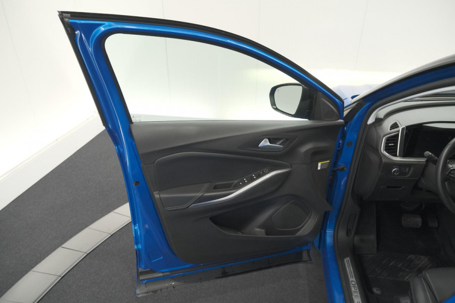 Opel Grandland 1.6 Turbo Plug-In Hybrid 225 Ultimate | 360 Camera | Leder Pakket | Elektrische Kofferklep | Adaptieve Cruise Control