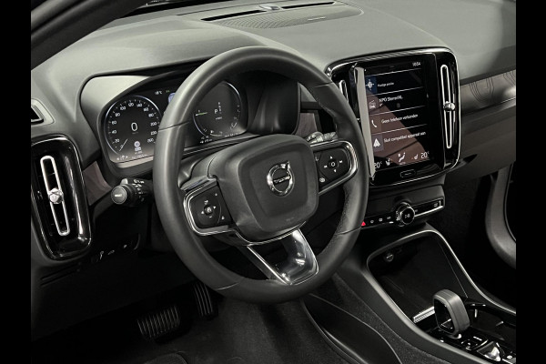 Volvo XC40 1.5 T5 Plug-in hybrid Ultimate Dark Trekhaak | Open dak | Adapt. cruise | 360 camera | Stuur-/stoelverwarming | Harman Kardon | Carplay
