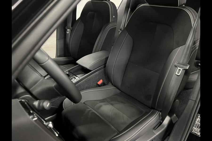 Volvo XC40 1.5 T5 Plug-in hybrid Ultimate Dark Trekhaak | Open dak | Adapt. cruise | 360 camera | Stuur-/stoelverwarming | Harman Kardon | Carplay