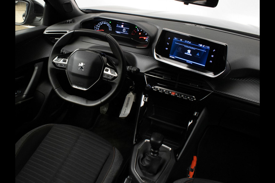 Peugeot 2008 1.2 PureTech Active Pack Sport (APPLE CARPLAY,NAVI,PDC,CLIMATE,CRUISE,LED,BLACK EDITION,SPORTSTOELEN,LM VELGEN)