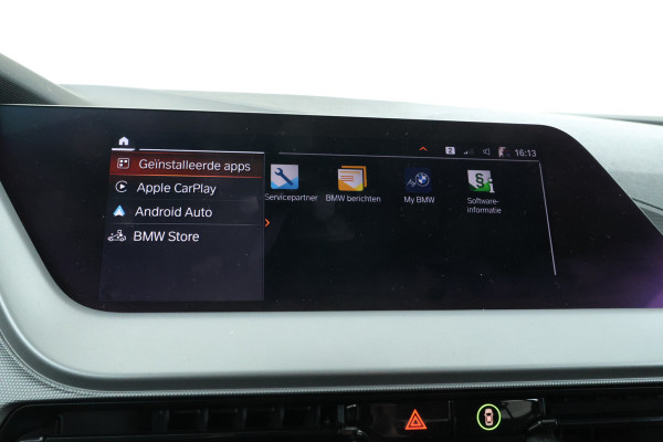 BMW 1-serie 118i High Executive Edition Full Black, Apple Carplay, Cruise