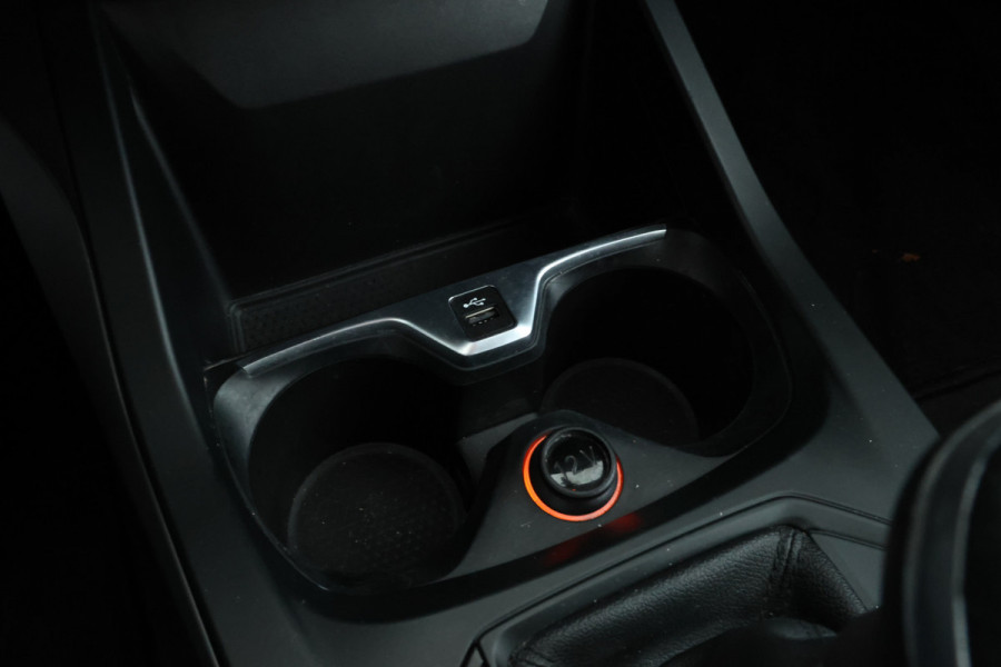 BMW 1-serie 118i High Executive Edition Full Black, Apple Carplay, Cruise