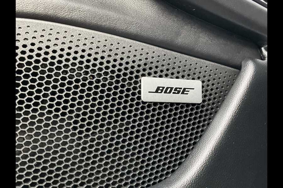 Porsche Taycan Performance 84 kWh Incl.BTW Carplay Camera 3Fase Bose Leer Led Warmtepomp