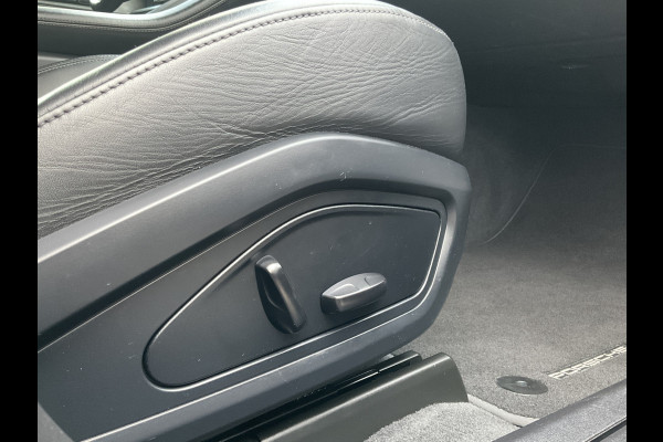Porsche Taycan Performance 84 kWh Incl.BTW Carplay Camera 3Fase Bose Leer Led Warmtepomp