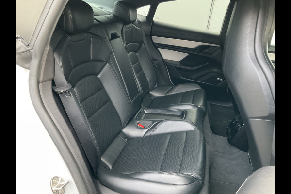 Porsche Taycan Performance 84 kWh Incl.BTW Carplay Camera 3Fase Bose Leer Led Warmtepomp