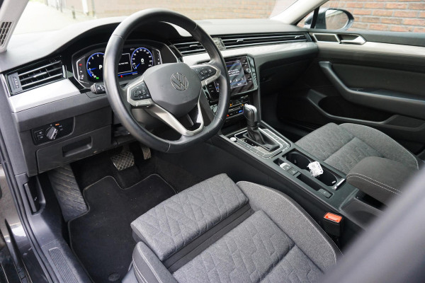 Volkswagen Passat Variant 1.5 TSI Business/Dealeronderhouden/ERGO stoelen/ Camera