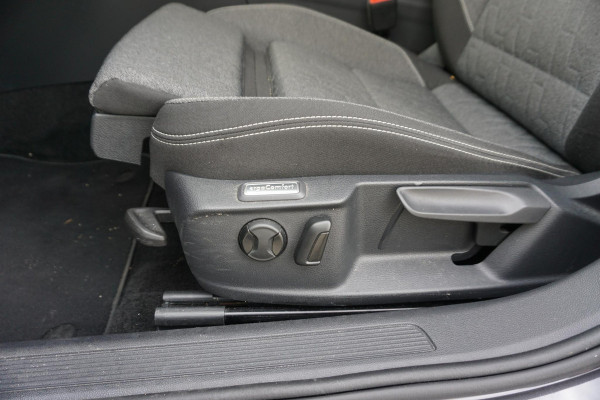 Volkswagen Passat Variant 1.5 TSI Business/Dealeronderhouden/ERGO stoelen/ Camera