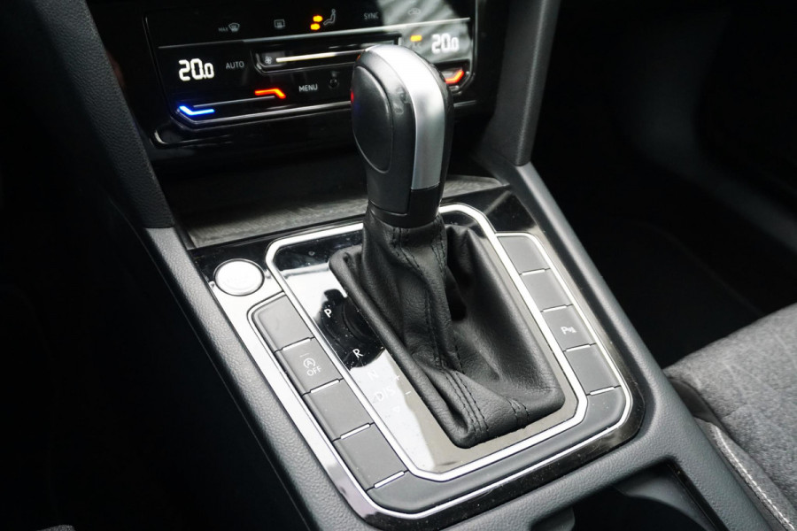 Volkswagen Passat Variant 1.5 TSI Business/Dealeronderhouden/ERGO stoelen/ Camera