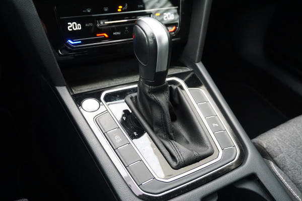 Volkswagen Passat Variant 1.5 TSI Business/Dealeronderhouden/ERGO stoelen/ Camera