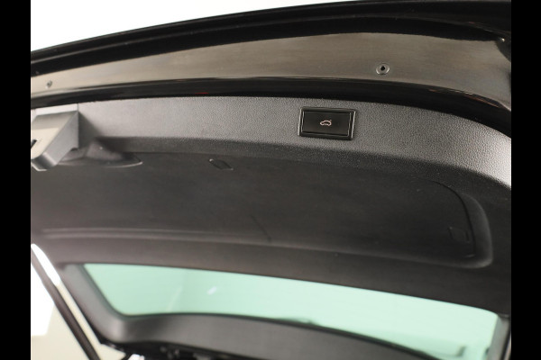 Škoda Kodiaq 1.5 TSI Business Edition Plus 150 pk Automaat (DSG) | Navigatie | Panoramadak | Parkeersensoren (Park assist) | Rondomzicht camera | Stoelverwarming |