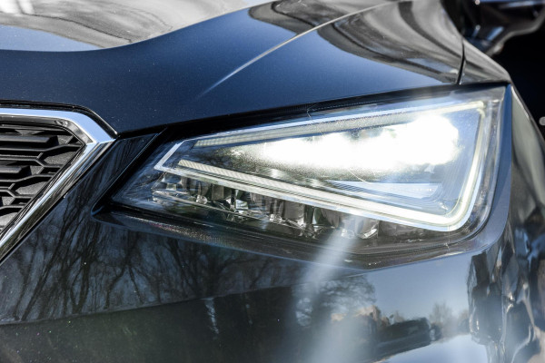 Seat Arona 1.0 TSI Style Business Intense | Carplay | Digital Dash | Automaat | Navigatie | Camera