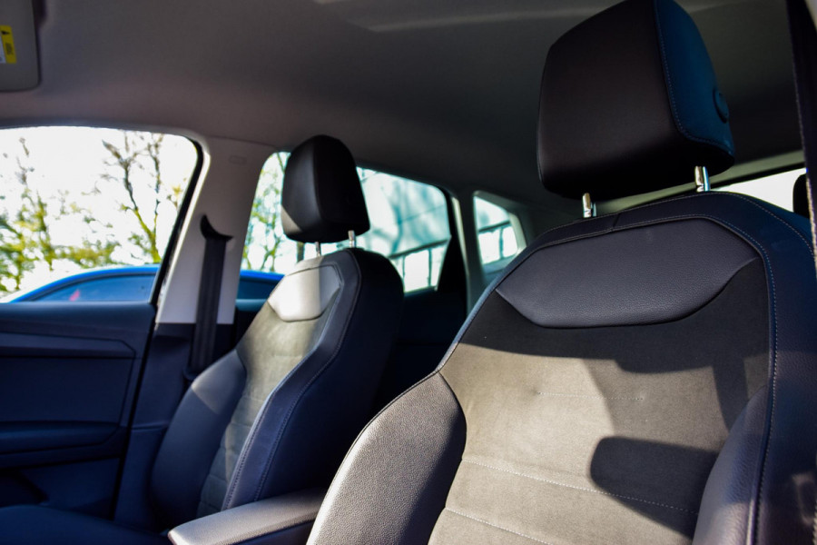 Seat Arona 1.0 TSI Style Business Intense | Carplay | Digital Dash | Automaat | Navigatie | Camera