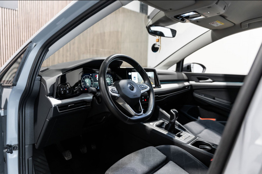 Volkswagen Golf 1.5 TSI Highline IQ CARPLAY CAMERA